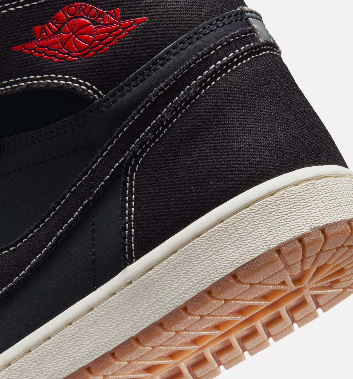 Air Jordan 1 Retro High OG Flight Club Mens Lifestyle Shoe - BlackUniversity RedSailGum Medium Brown
