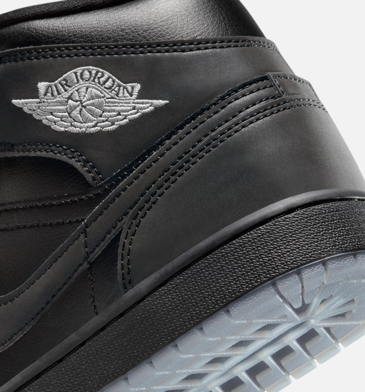 Air Jordan 1 Mid SE Mens Lifestyle Shoe - BlackGrey